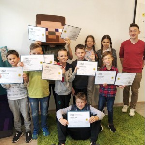 Самая новая и самая крутая локация Екатеринбурга на ул. Московская, 77 открыта! - КИБЕРшкола программирования для детей, компьютерные курсы для школьников, начинающих и подростков - KIBERone г. Лесколово